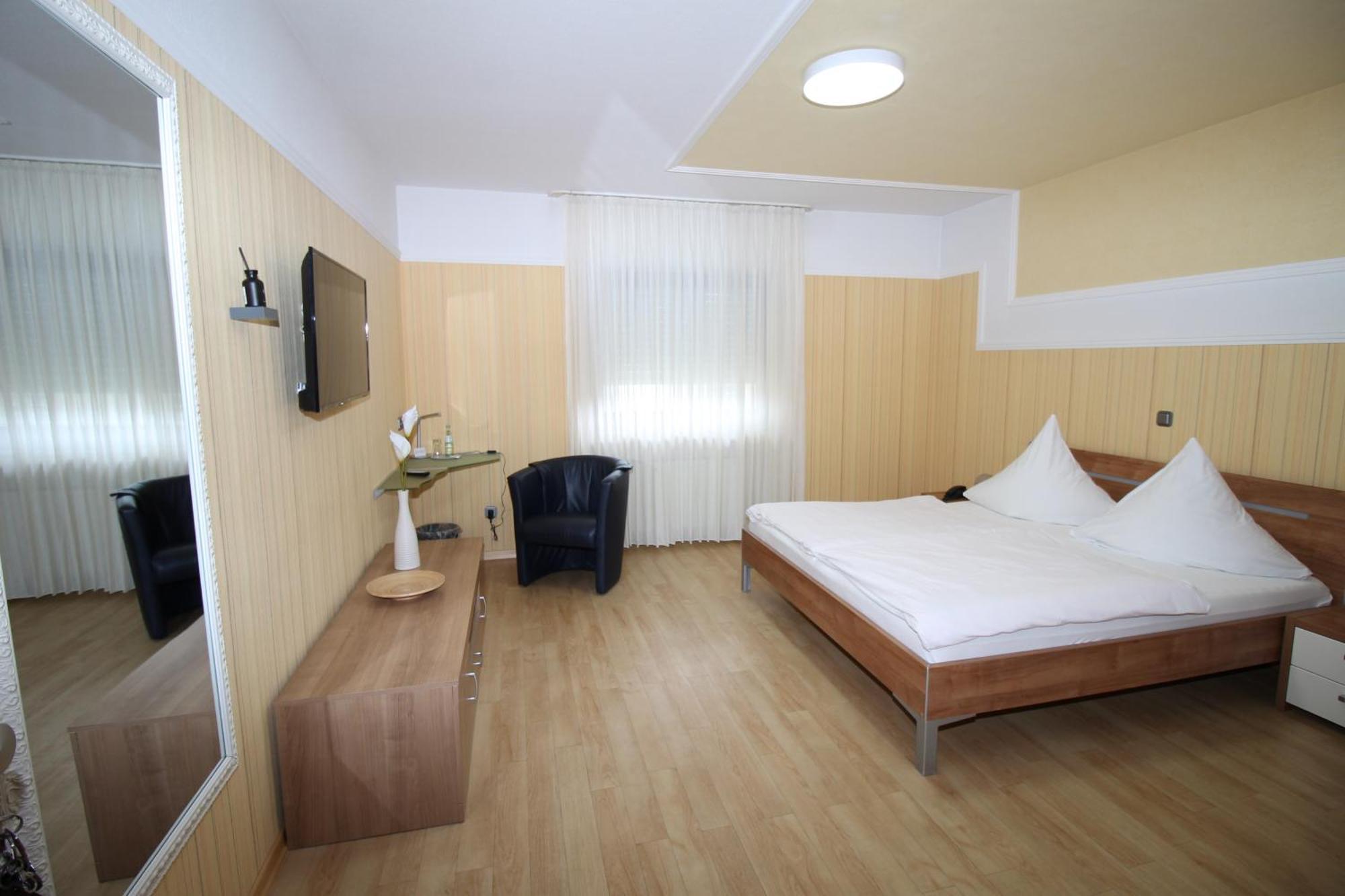 Hotel Geromont Plaidt Buitenkant foto