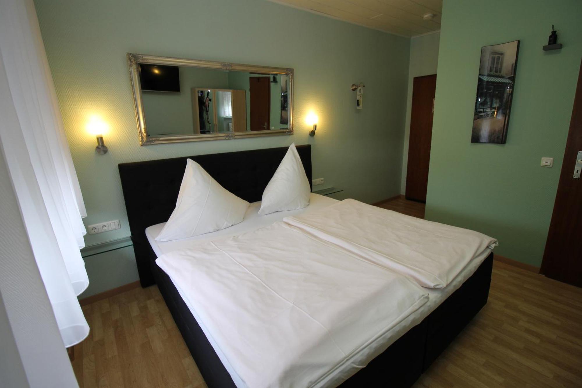 Hotel Geromont Plaidt Buitenkant foto