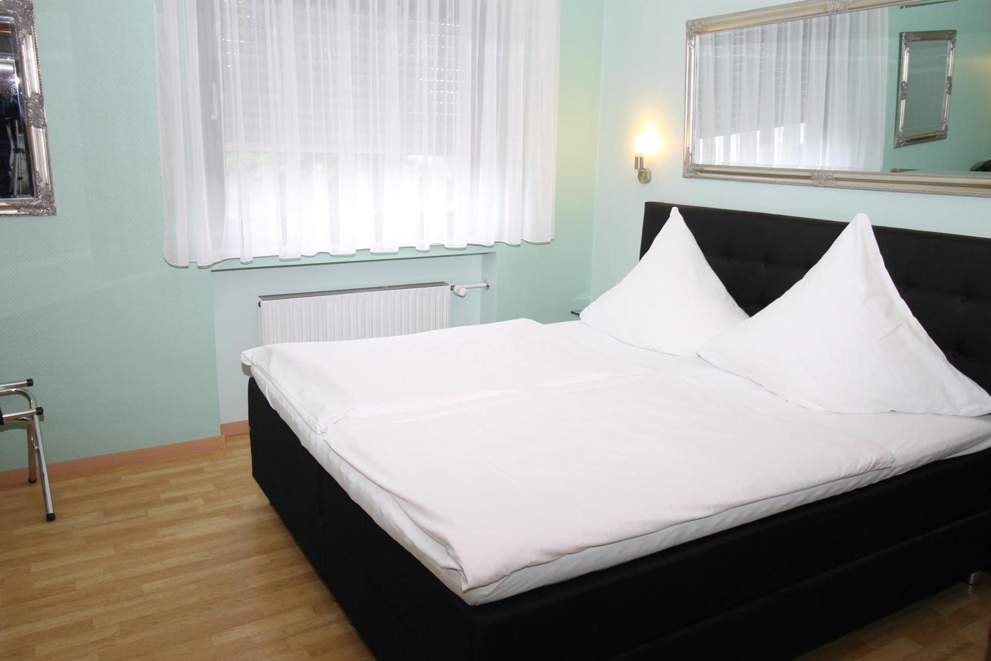 Hotel Geromont Plaidt Buitenkant foto